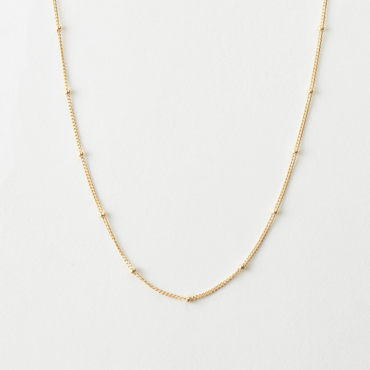 Halle Chain Modern Vibe