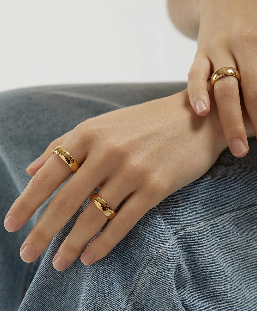 Everyday Essentials 18K High Polish Tungsten Rings / Couple Rings Bold Touch Classic Glimmer