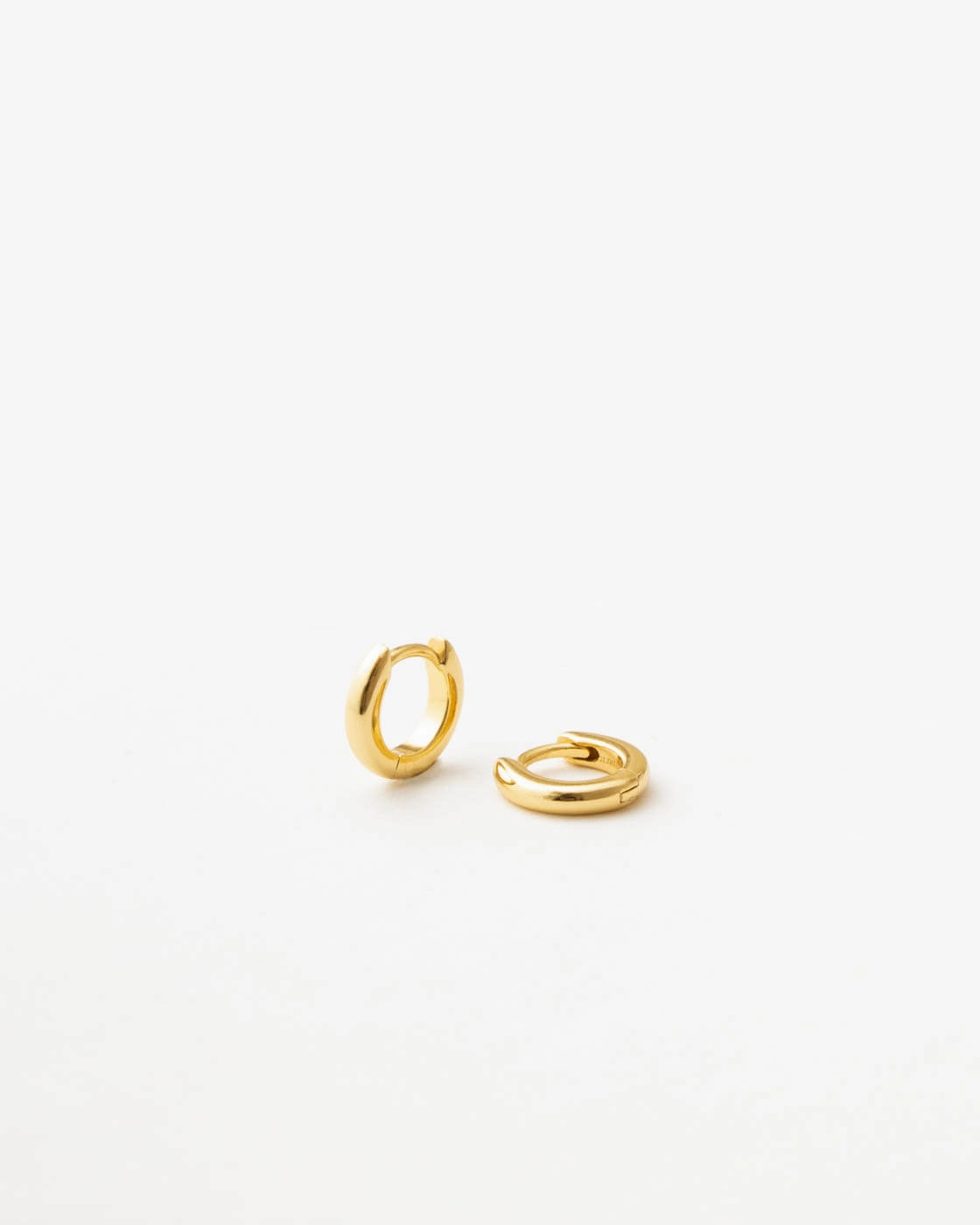 Ona Huggie Hoops Gloss Touch