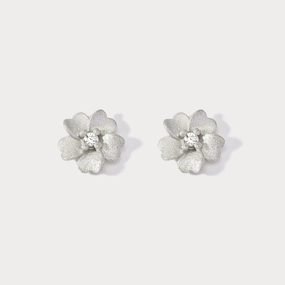 Chic Accessory Silver Flower Stud Earrings
