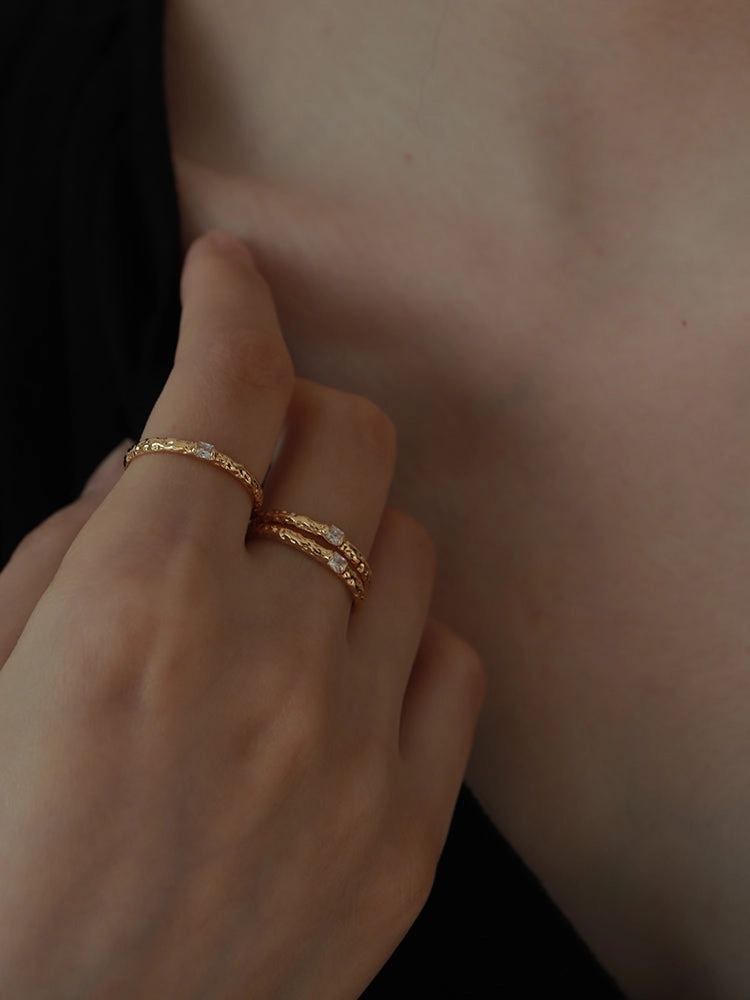 Ultra-thin Hammer CZ Ring 18K Gold Slim Band Ring Formal Look Editorial Look