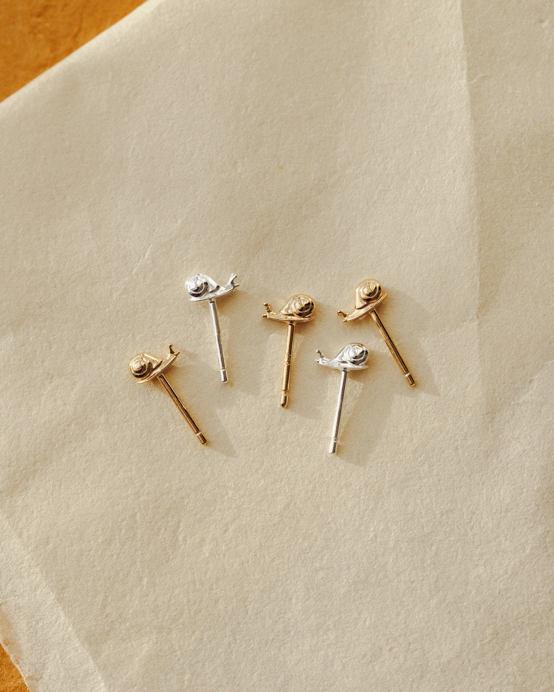 Glamorous Design Refined Layer Snail Studs