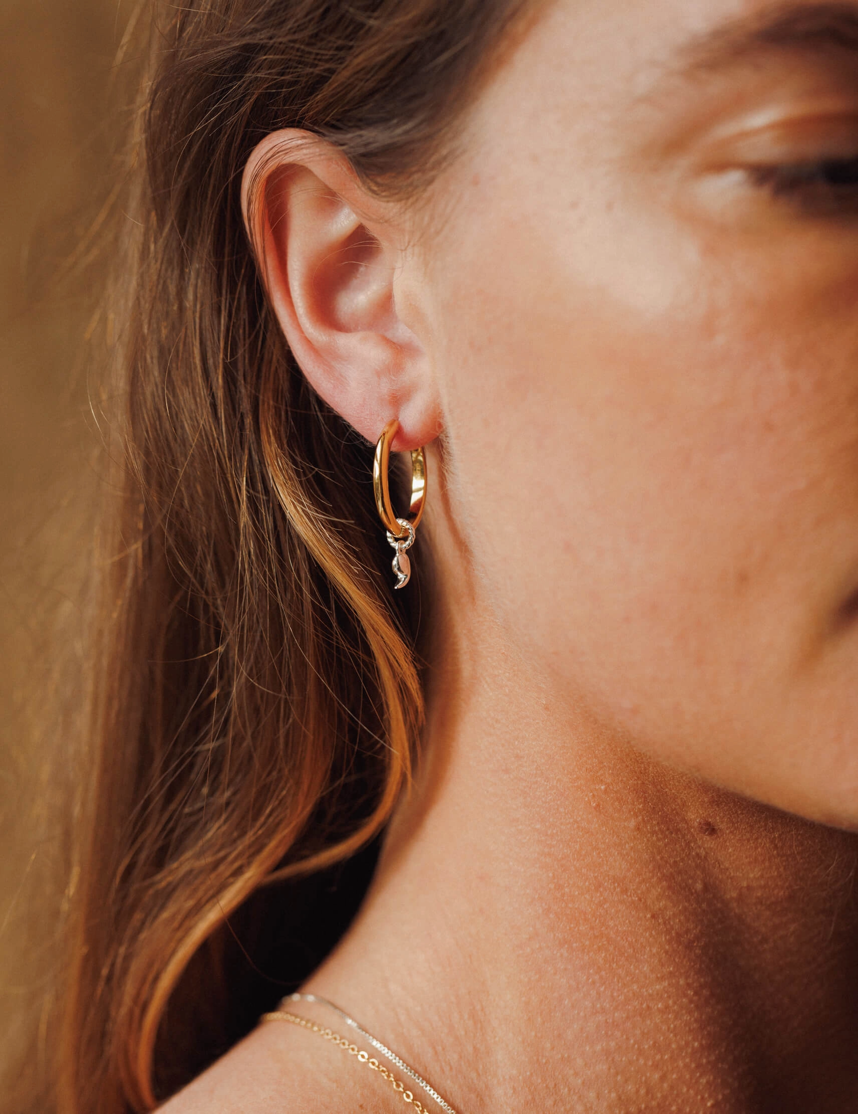 Chic Fit Ampersand Charm