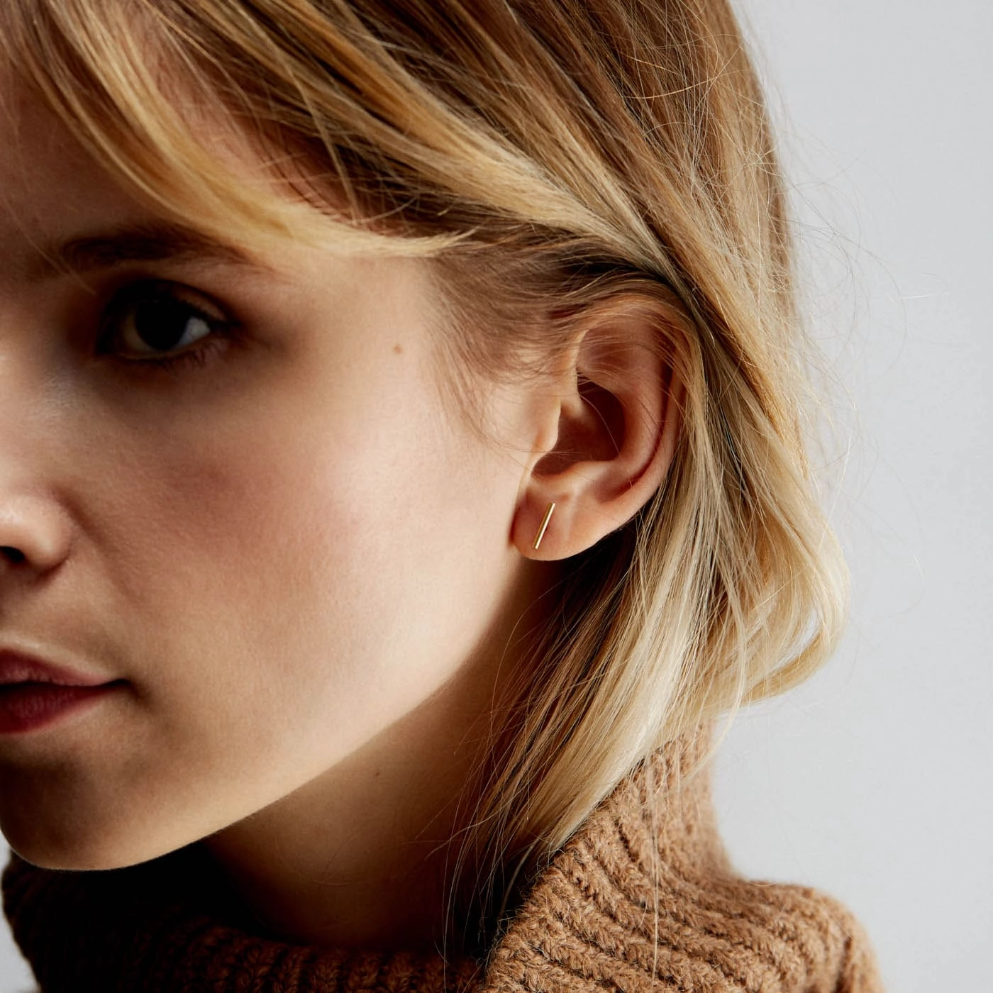 Handcrafted Feature Versatile Design Staple Studs