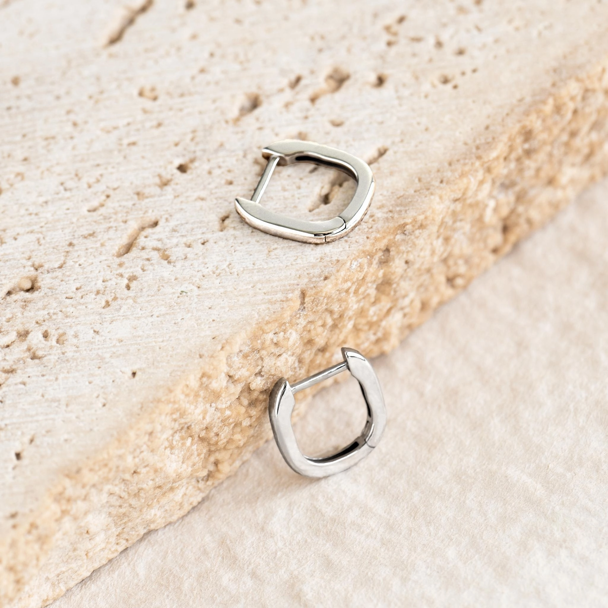 Square Huggie Earrings Silver - Amelia Cool Fit Graceful Detail