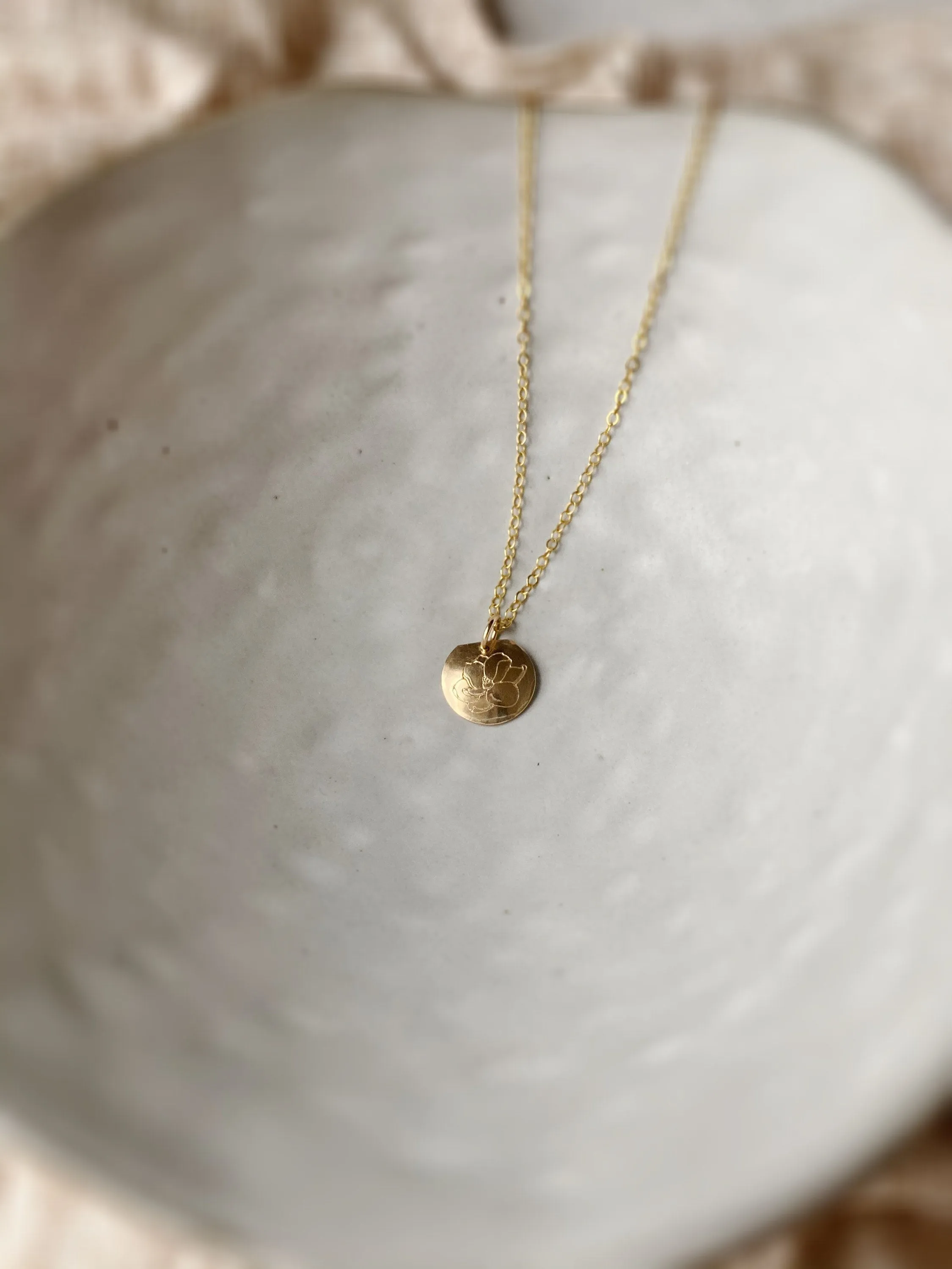 Arlisle Birthflower Small Necklace, Heirloom Necklace, Custom Flower Necklace, Mother??s Day Necklace, Memorial Necklace, Birth Month Jewelry Fantastic Gift