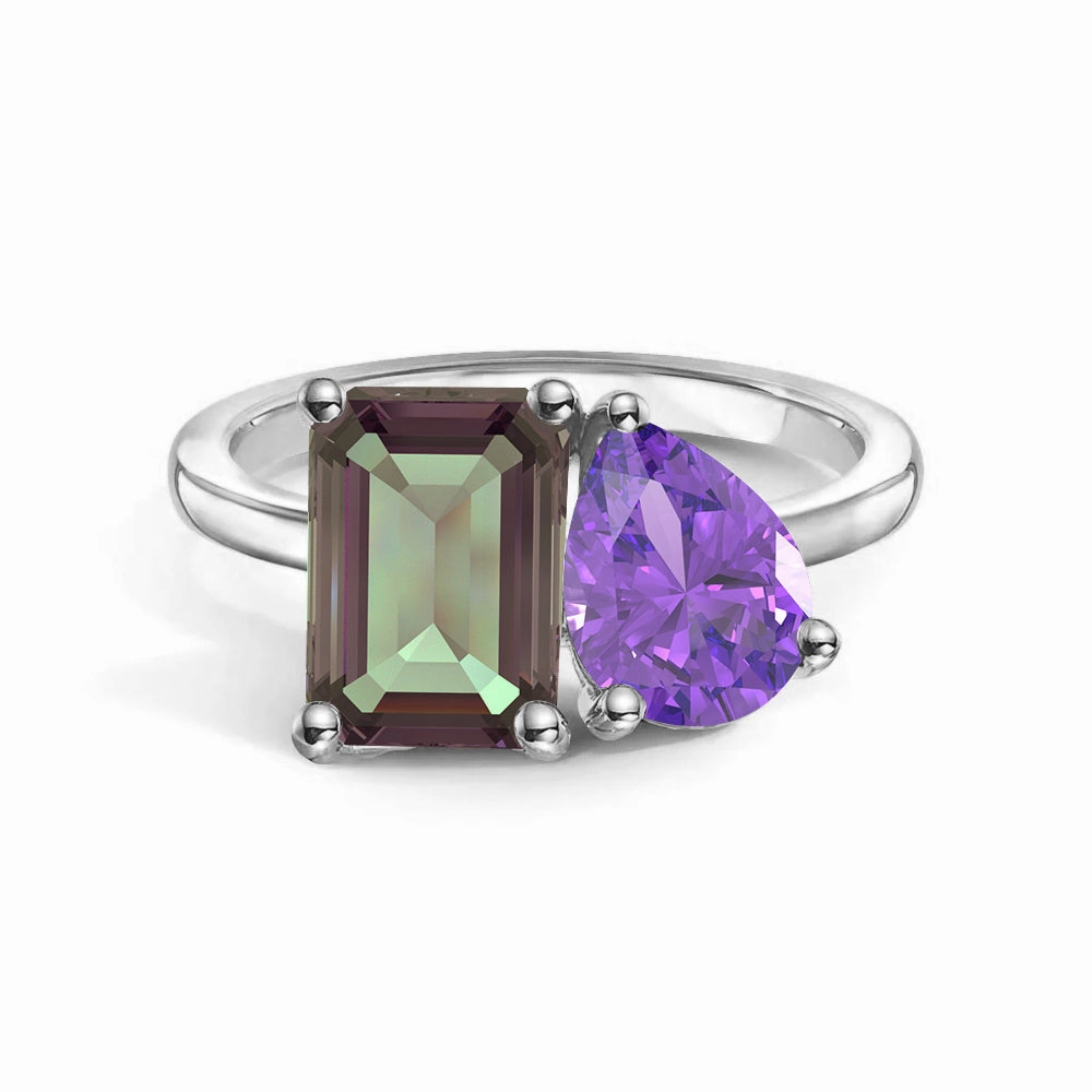 Toi et Moi Personalized Alexandrite Birthstone Anniversary Ring Glitter Detail