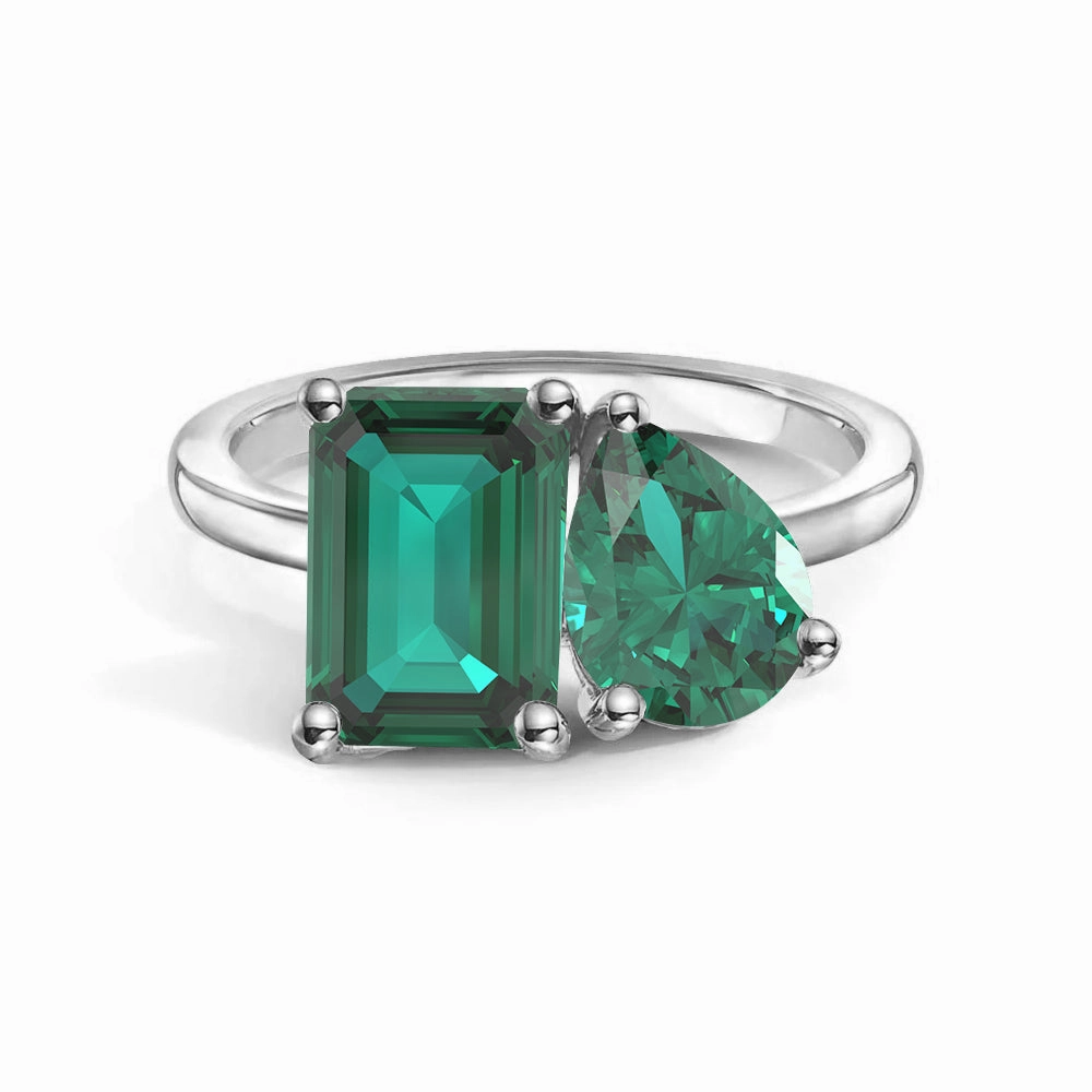 Iconic Feature Luxury Accessories Toi et Moi Personalized Emerald Birthstone Anniversary Ring