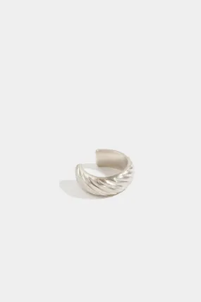 Sophisticated Design Finish Close Up Twist Cuff