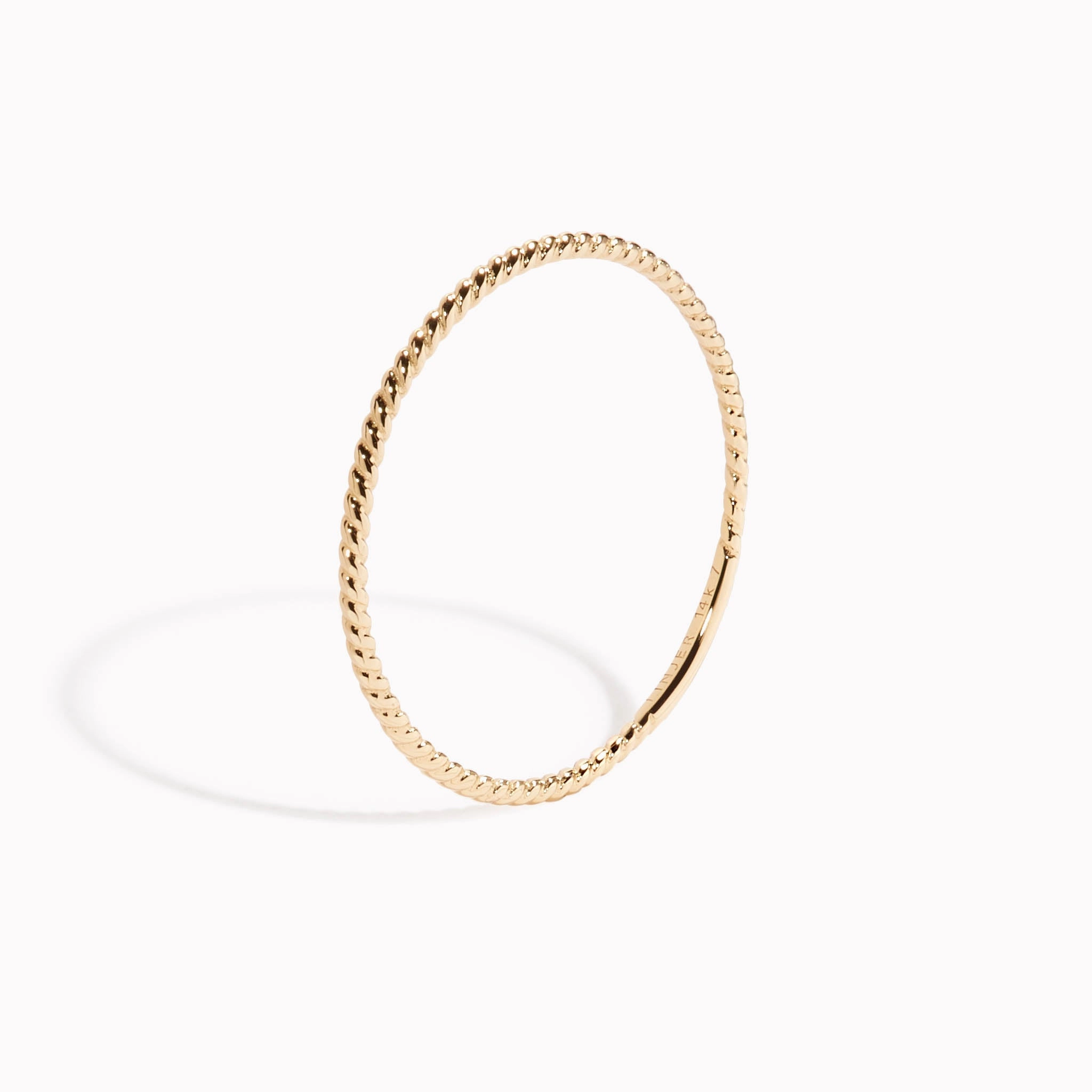 Twist Ring - Laila Alluring Touch Iconic Accent