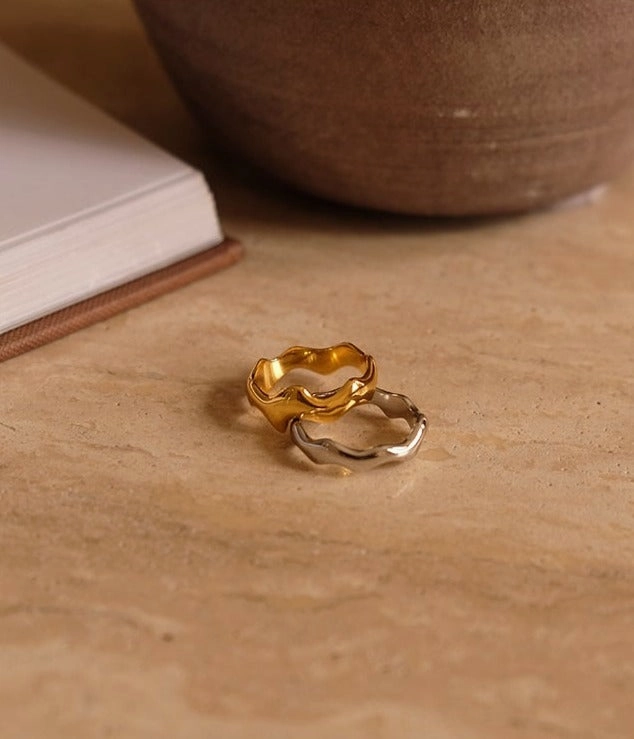 Two Tone Wavy Zigzag Duo Ring 18K Gold & Silver Stacking Ring | Irregular Shape Double Ring Neutral Mood Lightweight Feel