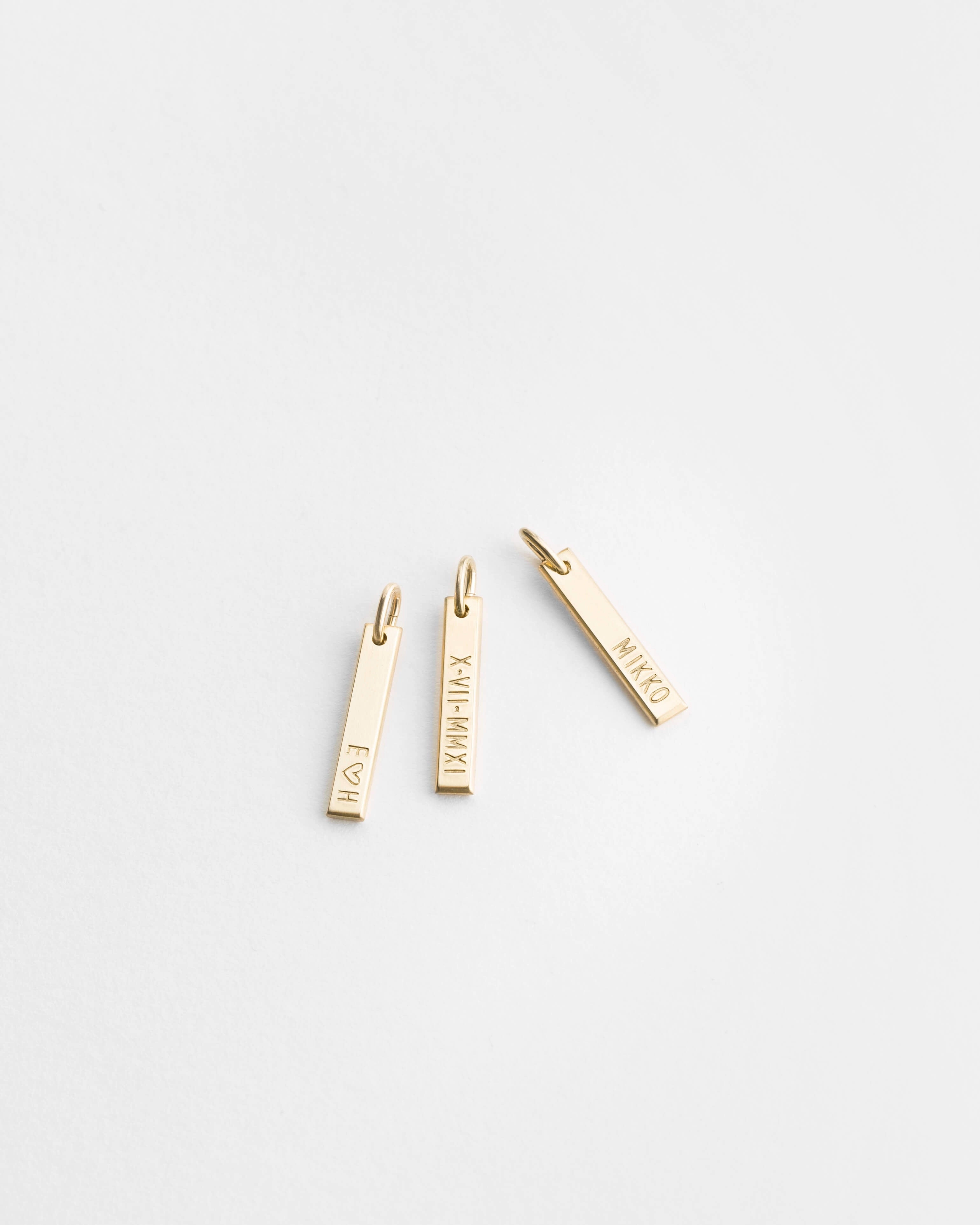 Vibrant Piece Elegant Touch Extra Ono Tag - 3x16mm