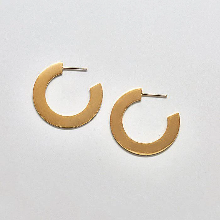 Small Gold Flat Hoop Earrings Luxury Form Smooth Surface