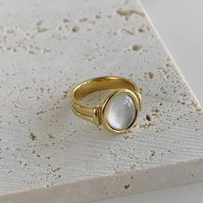 Sousanna 18K Gold Dipped Mother of Pearl Signet Ring | Chunky Gold Ring, Retro Gold Shell Ring, Stackable Baguette Ring Rhombus Boho Minimalist Ring Creative Twist