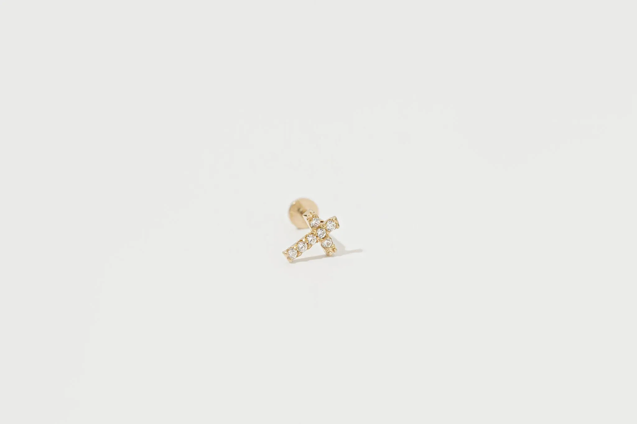 Cross flat back stud Distinctive Edge