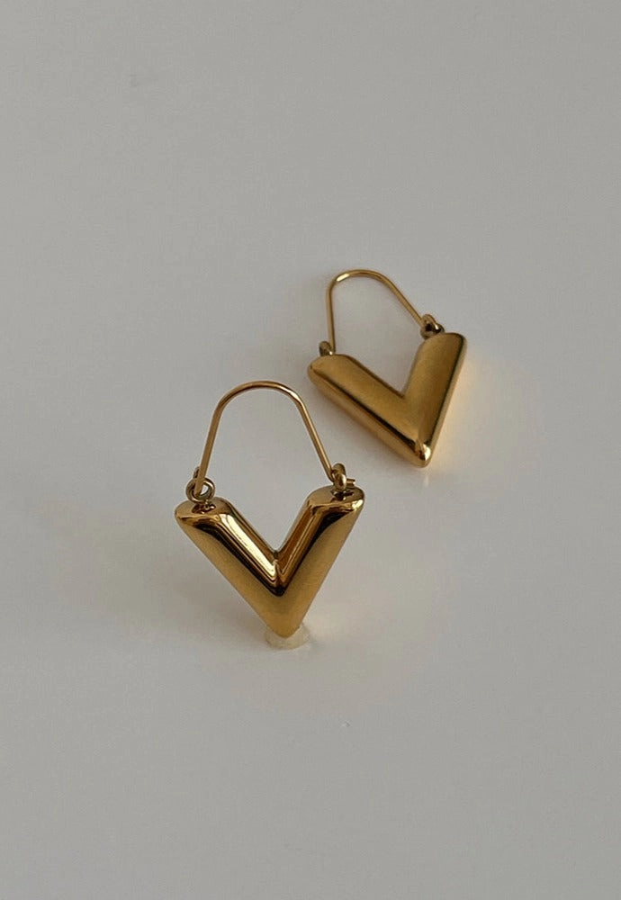 Vincy V-Shape Hoop Earrings 18K Gold/Silver Sweet Spark Office Ready