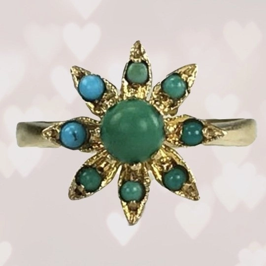 True Touch Exclusive Touch Vintage 1970s Turquoise Ring in a Yellow Gold Flower Setting. Blue and Green Turquoise.
