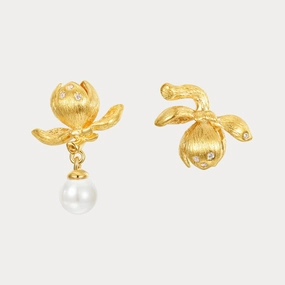 Beautiful Adornment Vintage Flower Pearl Earrings