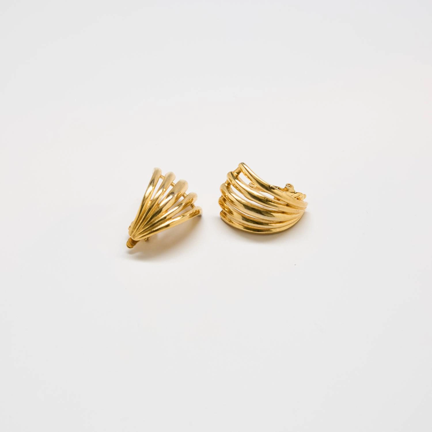 Street Style daily accessory Vintage Trifari Cutout Earrings