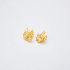 Unique Craft Bright Choice Vintage Trifari Gold Leaf Earrings