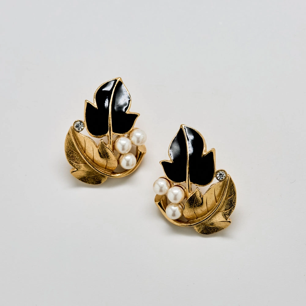 Fashion Focus Dinner Party Vintage Trifari Leaf and Pearl Earrings