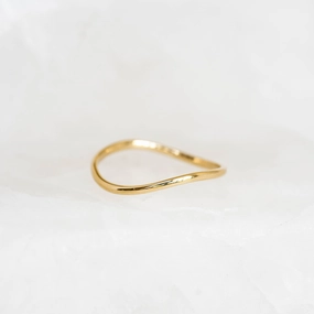 Wavy Ring 14k Gold - Brielle Outdoor Set Romantic Vibe