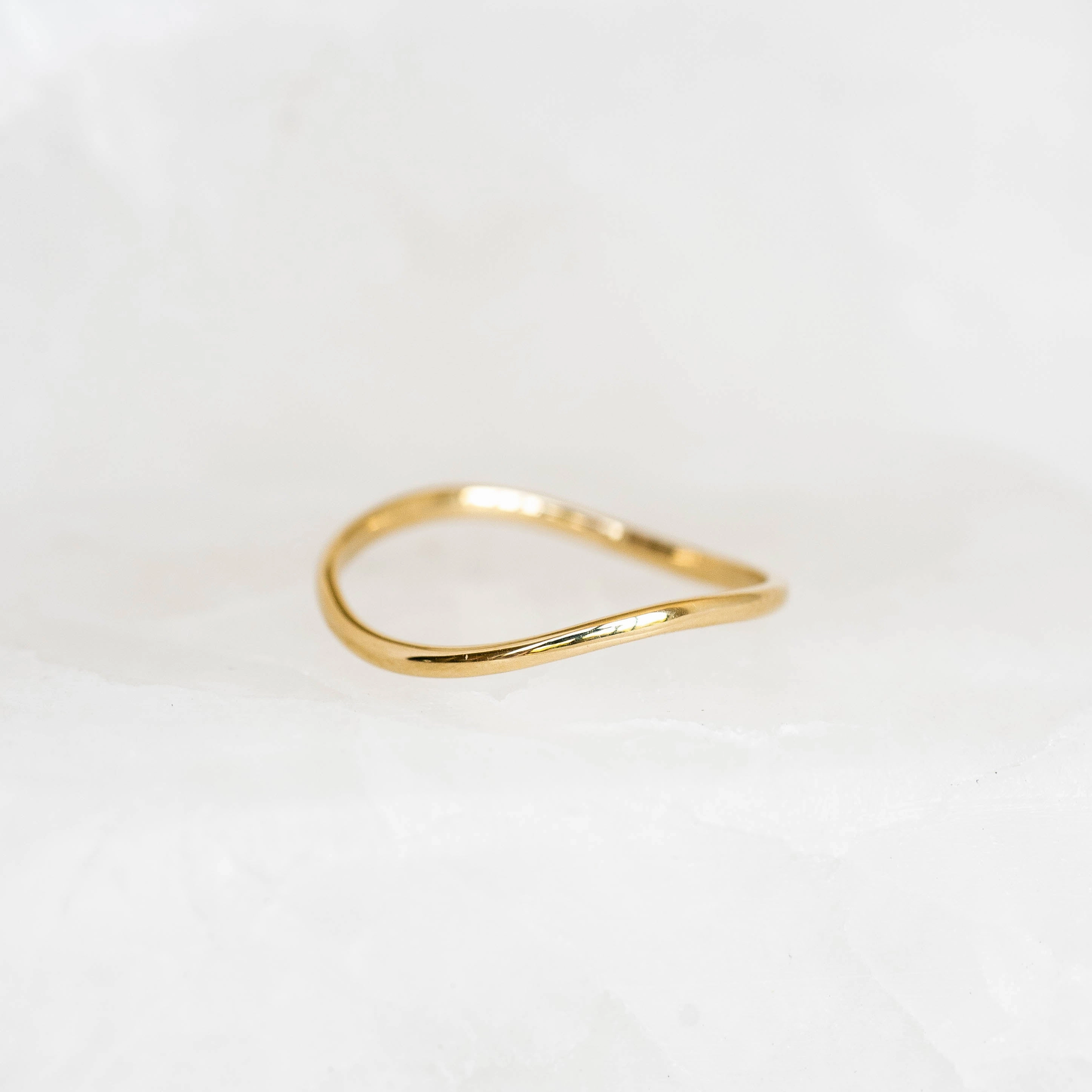 Luminous Highlight Wavy Ring 14k Gold - Brielle