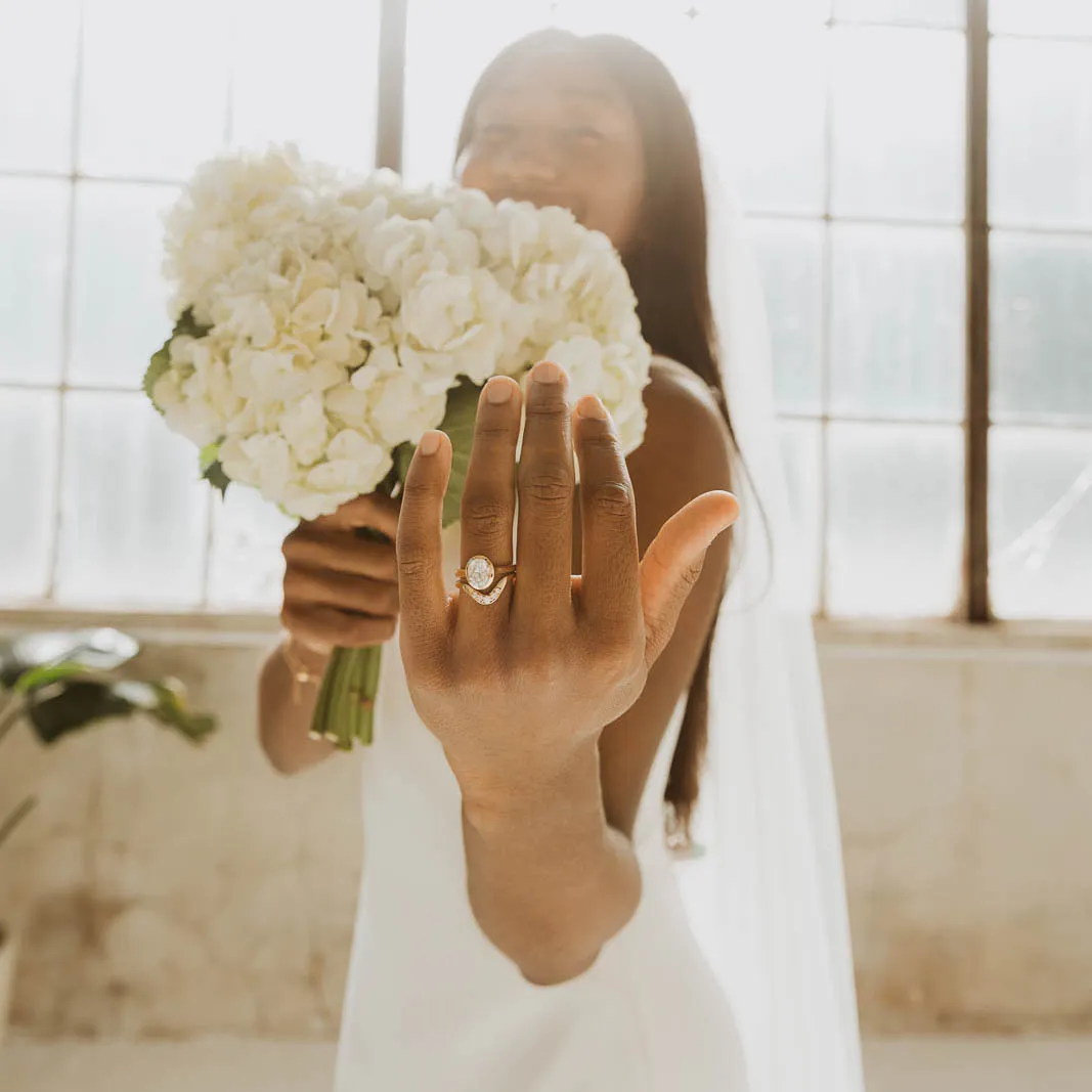 Winnie Ring Dainty Finish Colorful Glow